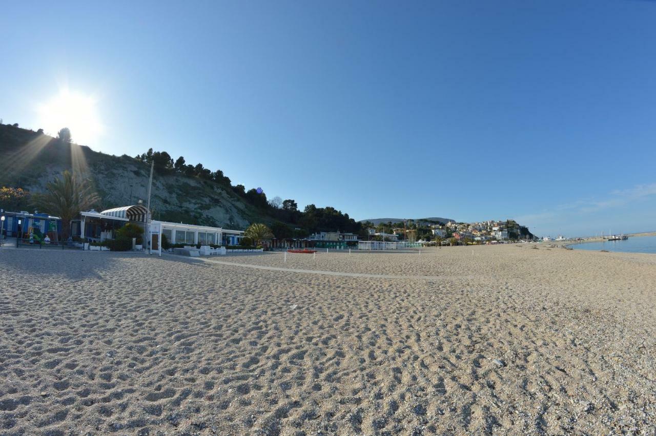 Appartamento Le case di Lara Sirolo Esterno foto